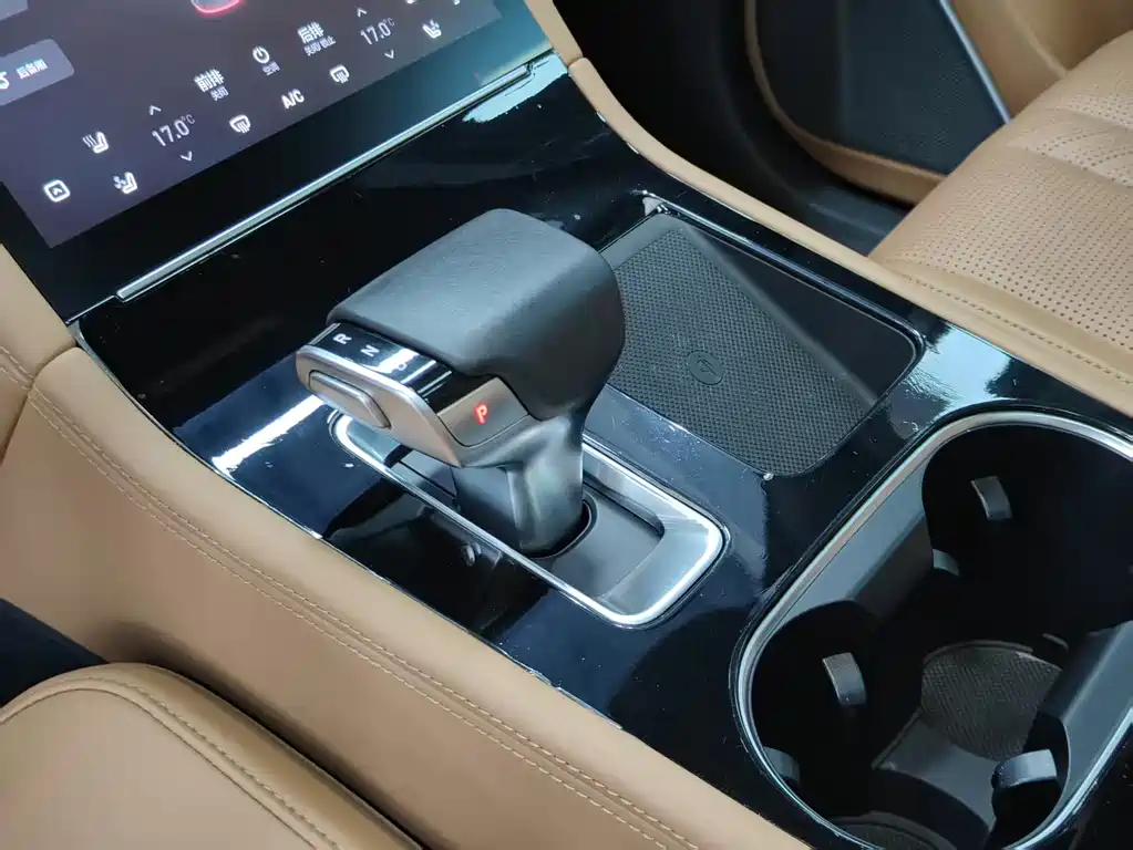 Li Auto ONE 2020 6 мест