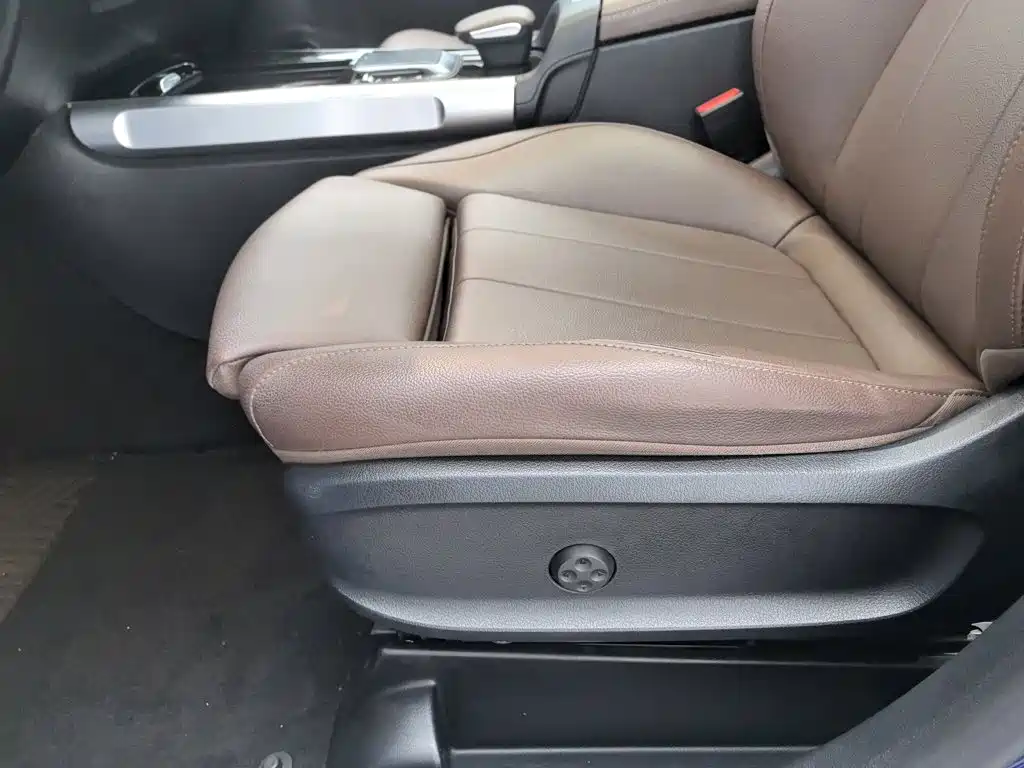 Mercedes-Benz GLB — миниатюра 20