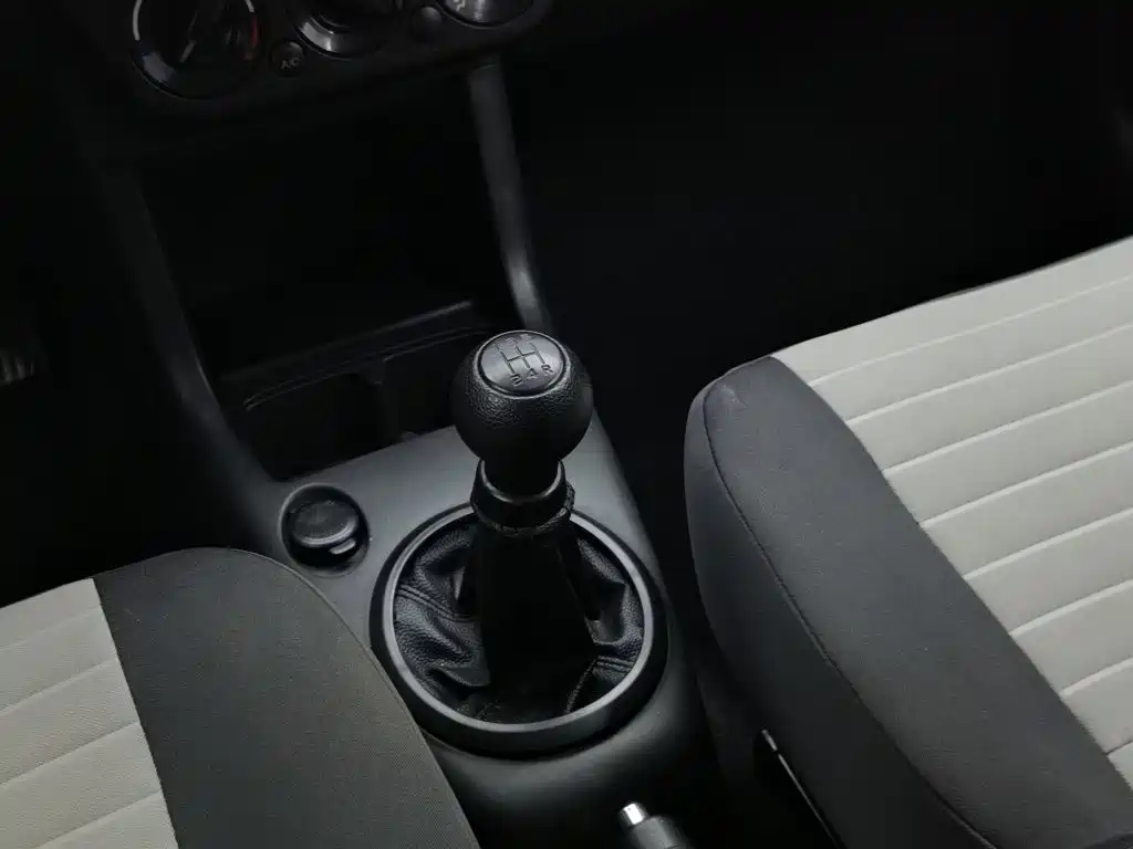 Suzuki Swift — миниатюра 13