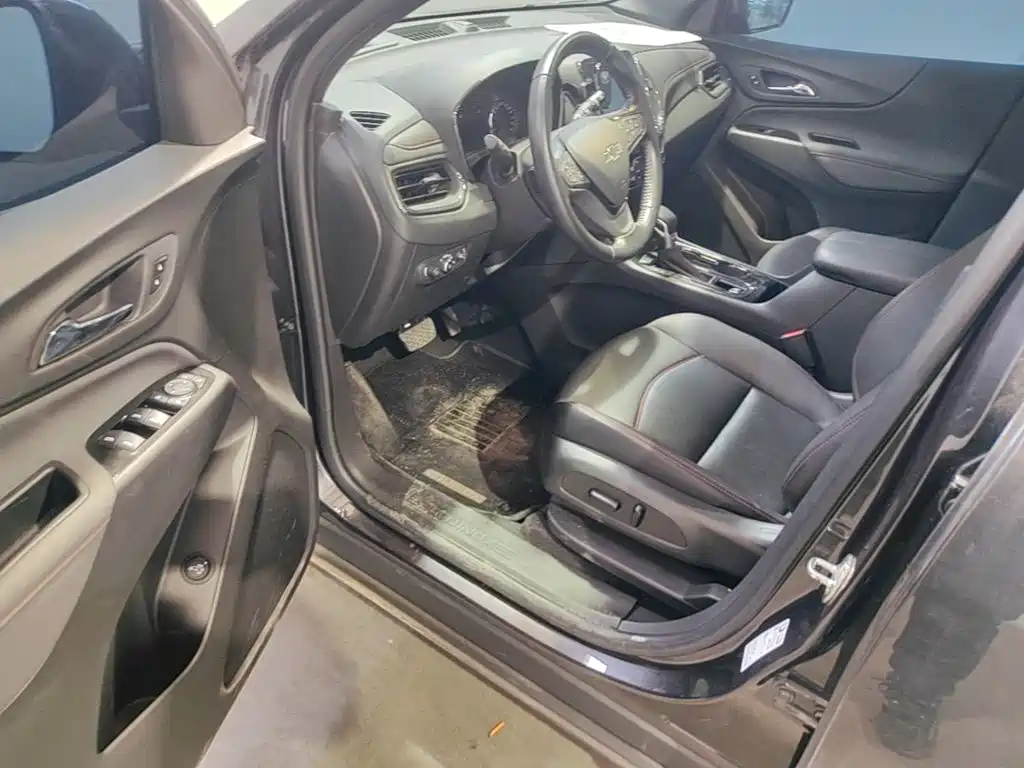 Chevrolet Equinox — миниатюра 16
