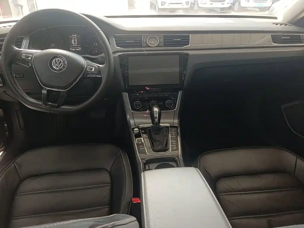 Volkswagen Passat — миниатюра 10