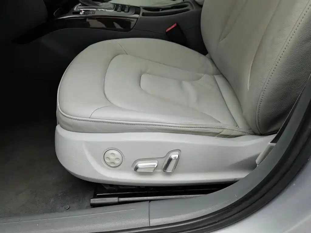 Audi A4L — миниатюра 20