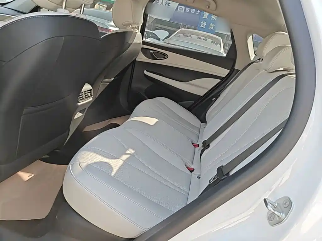 BYD Seal 05 DM-i — миниатюра 17