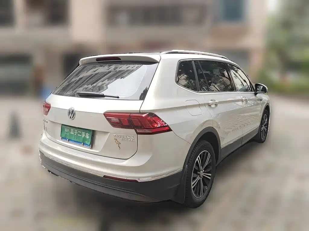 Volkswagen Tiguan L — миниатюра 6