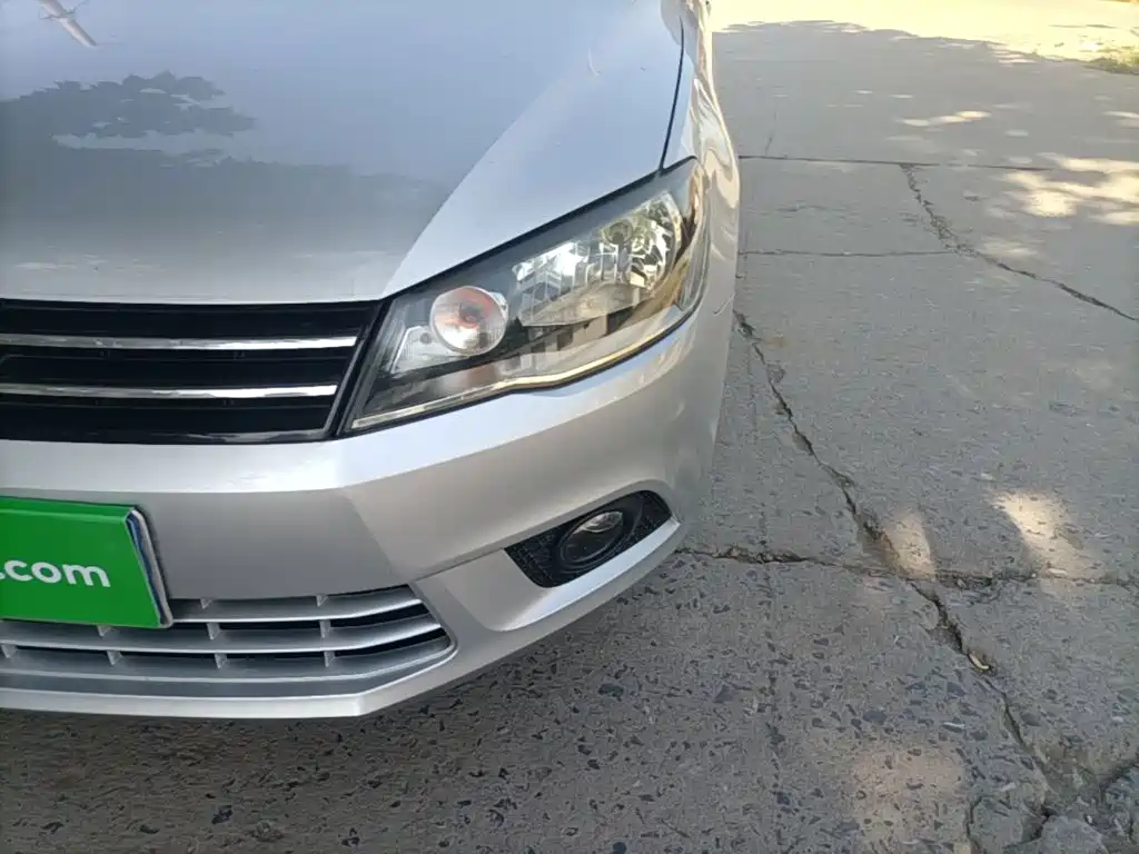 Volkswagen Jetta — миниатюра 24