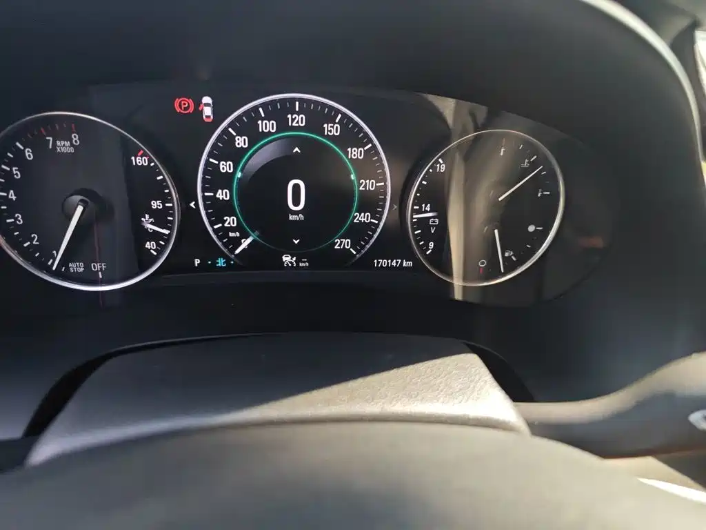 Buick LaCrosse — миниатюра 5
