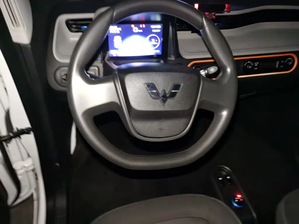Wuling MINIEV — миниатюра 11