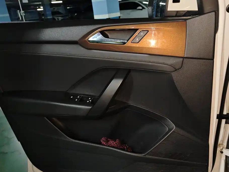 Volkswagen Tharu — миниатюра 7