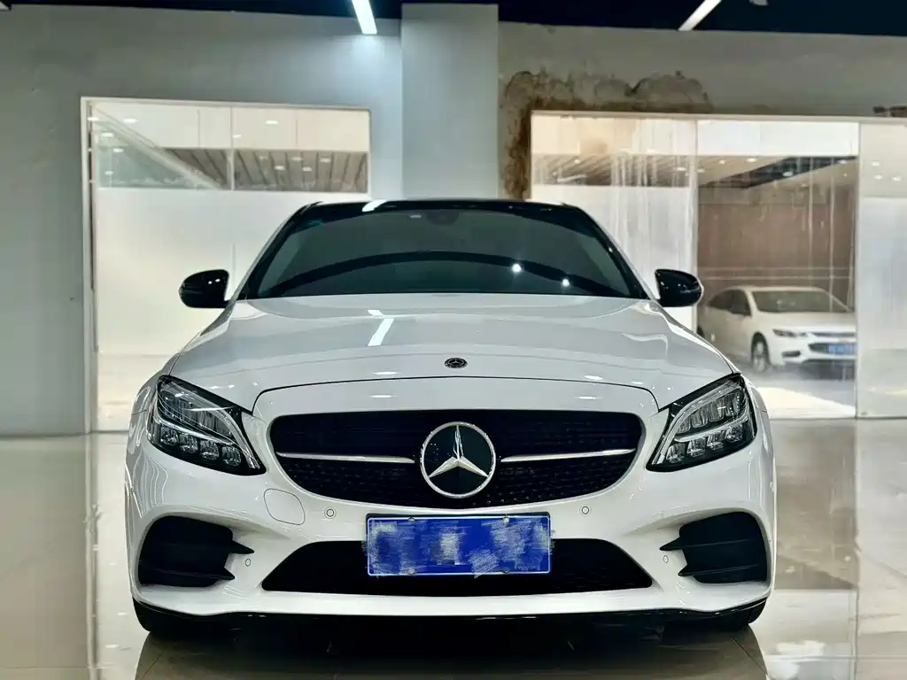 Mercedes-Benz C-Class — миниатюра 2