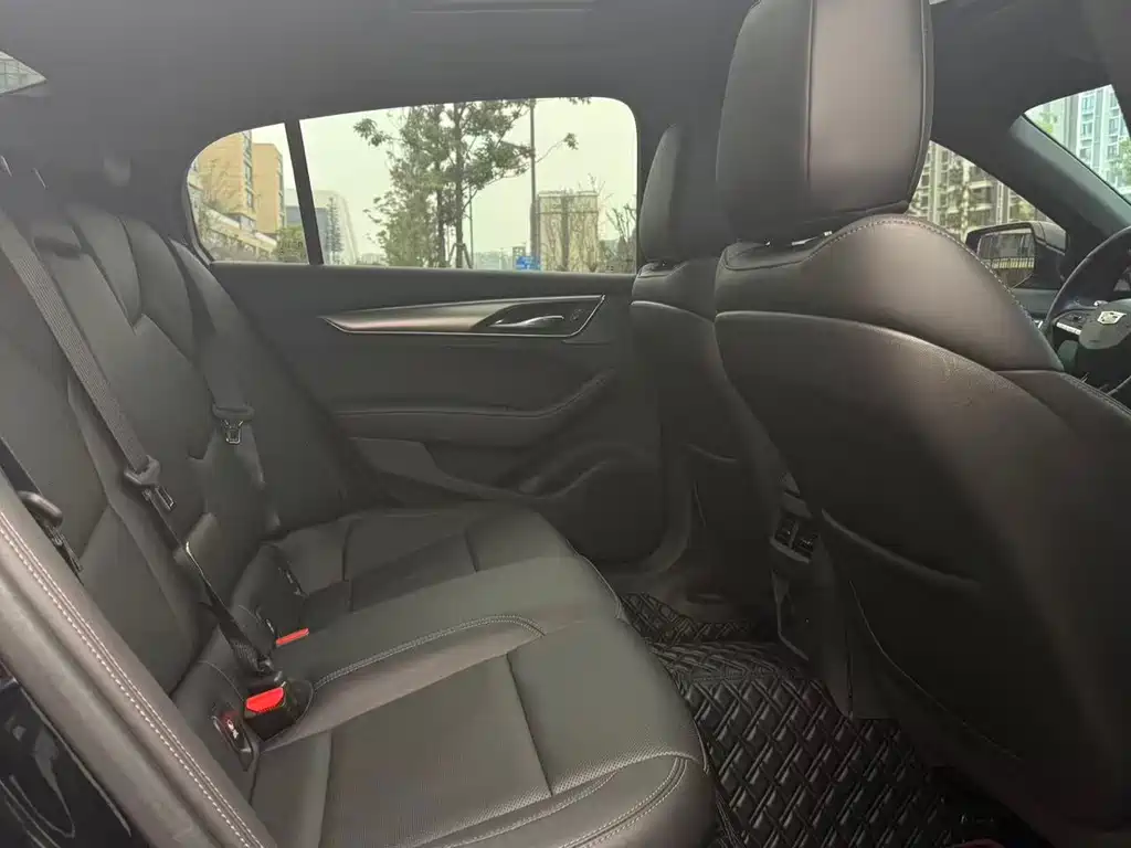 Cadillac CT5 — миниатюра 9