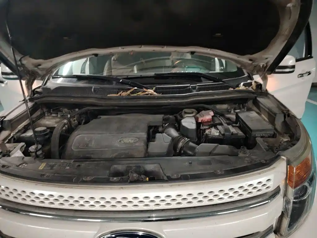 Ford Explorer (Import) — миниатюра 16