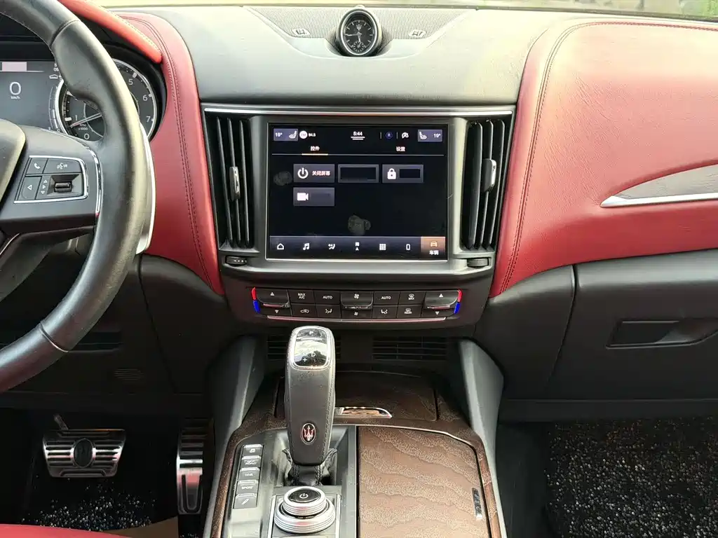 Maserati Levante — миниатюра 8