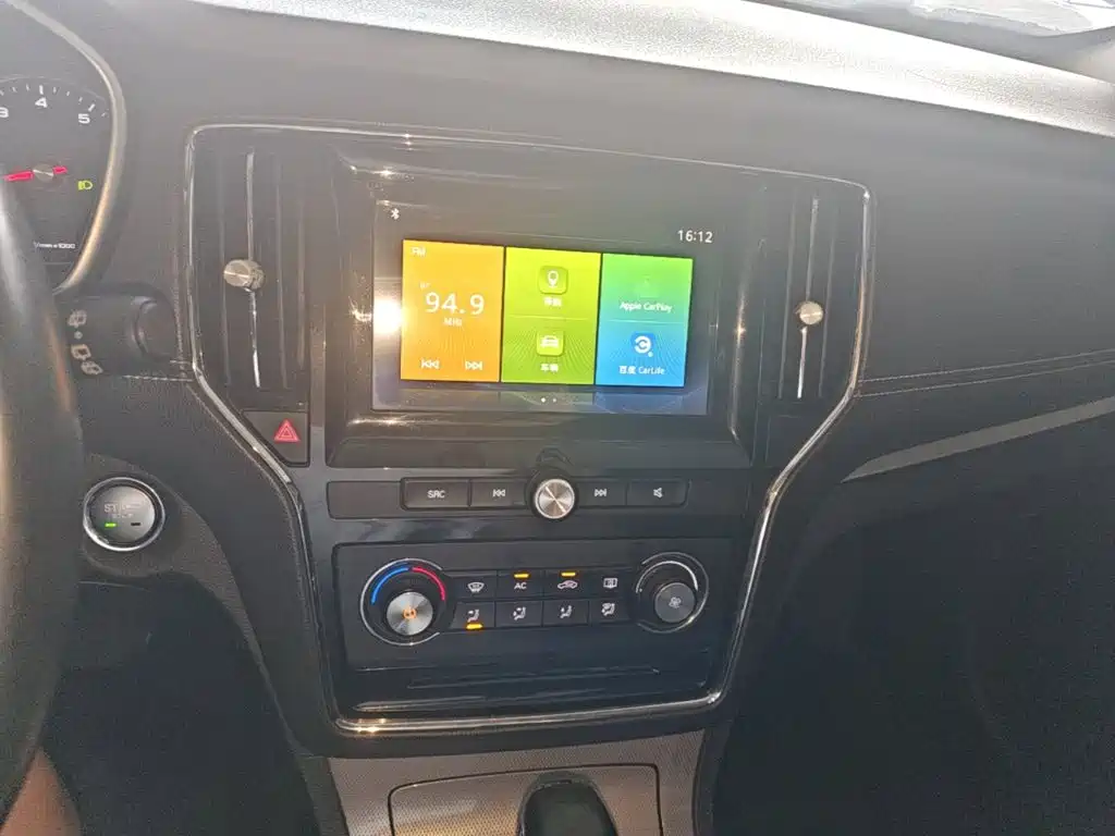 Roewe RX5 — миниатюра 13
