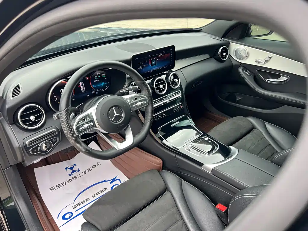 Mercedes-Benz C-Class — миниатюра 7