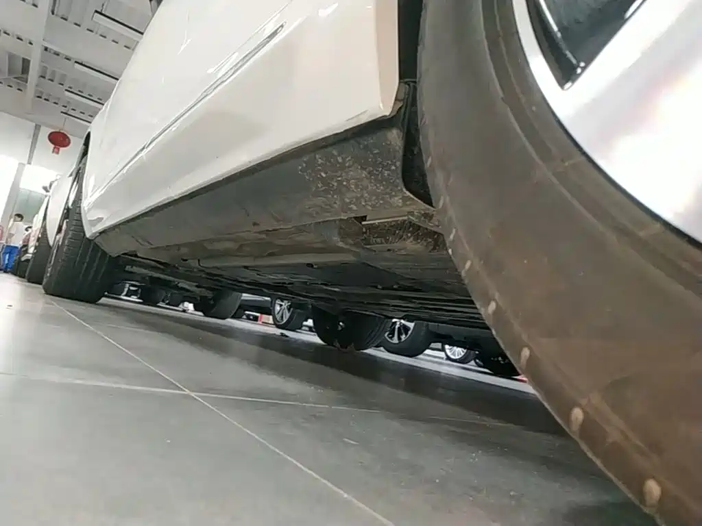 Volvo XC60 PHEV — миниатюра 22