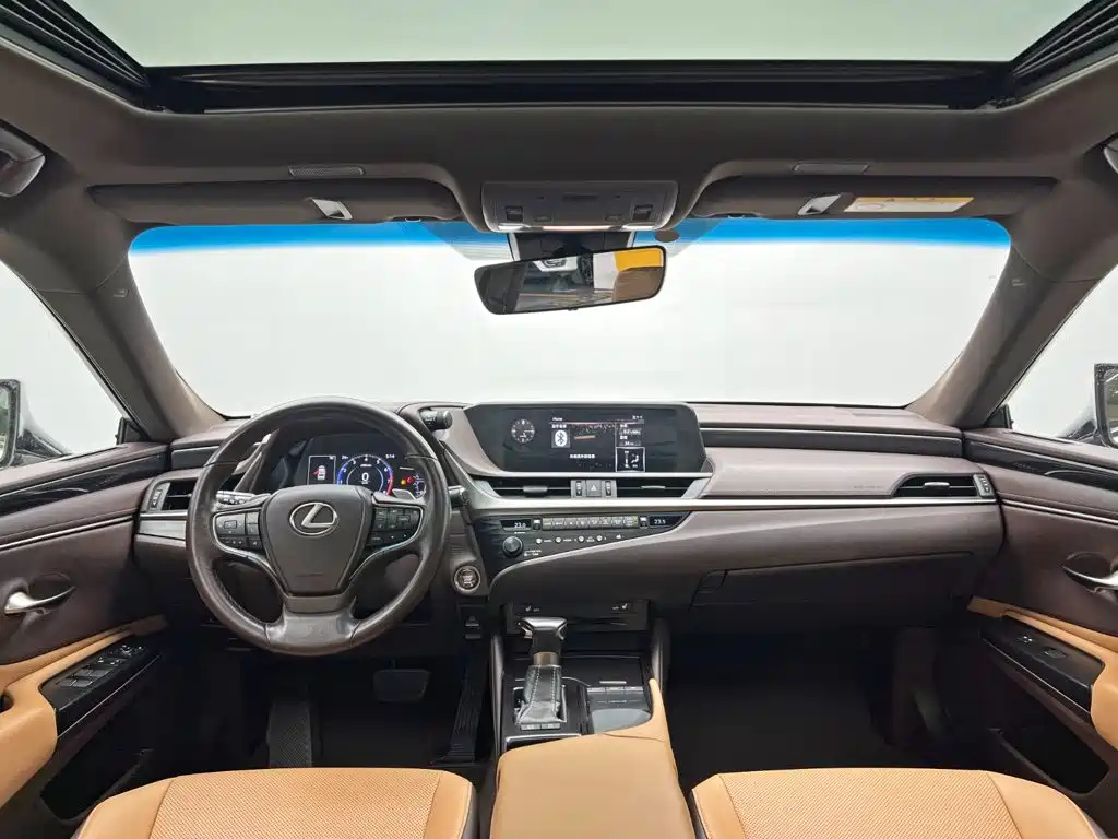 Lexus ES — миниатюра 21