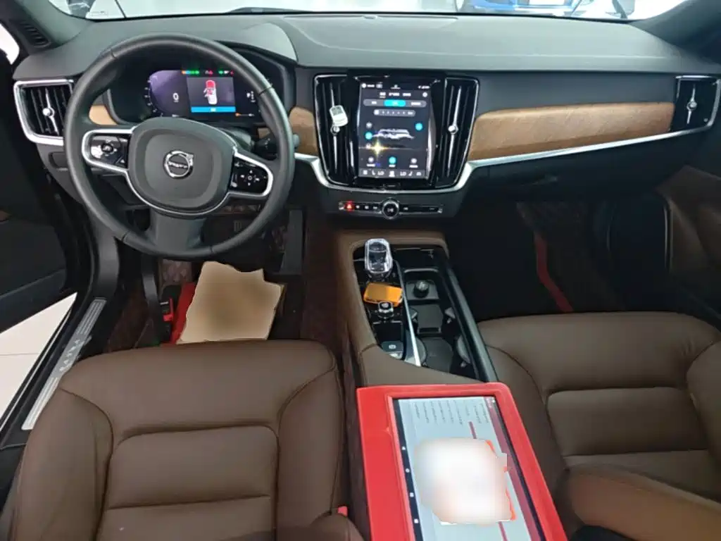 Volvo S90 — миниатюра 10