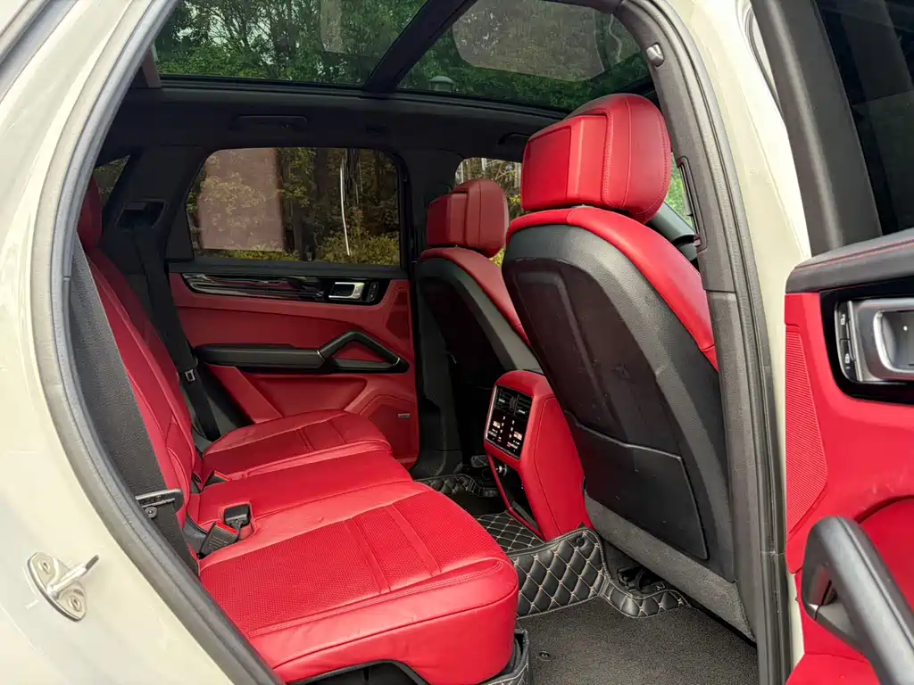 Porsche Cayenne Hybrid — миниатюра 6
