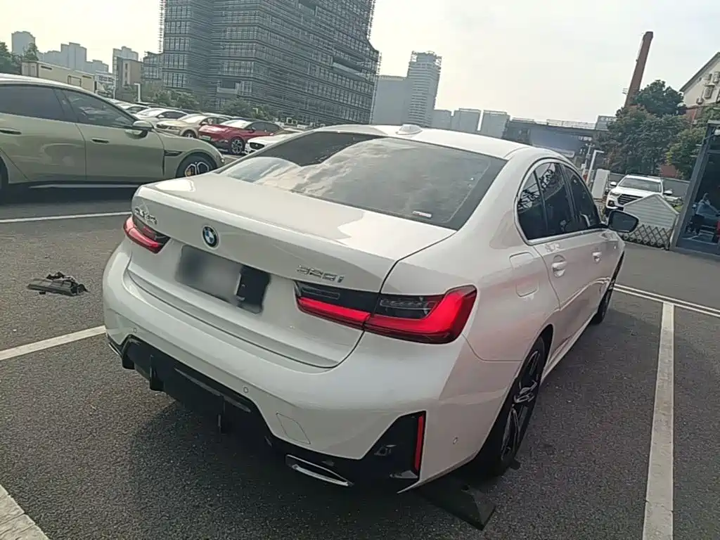 BMW 3 Series — миниатюра 7