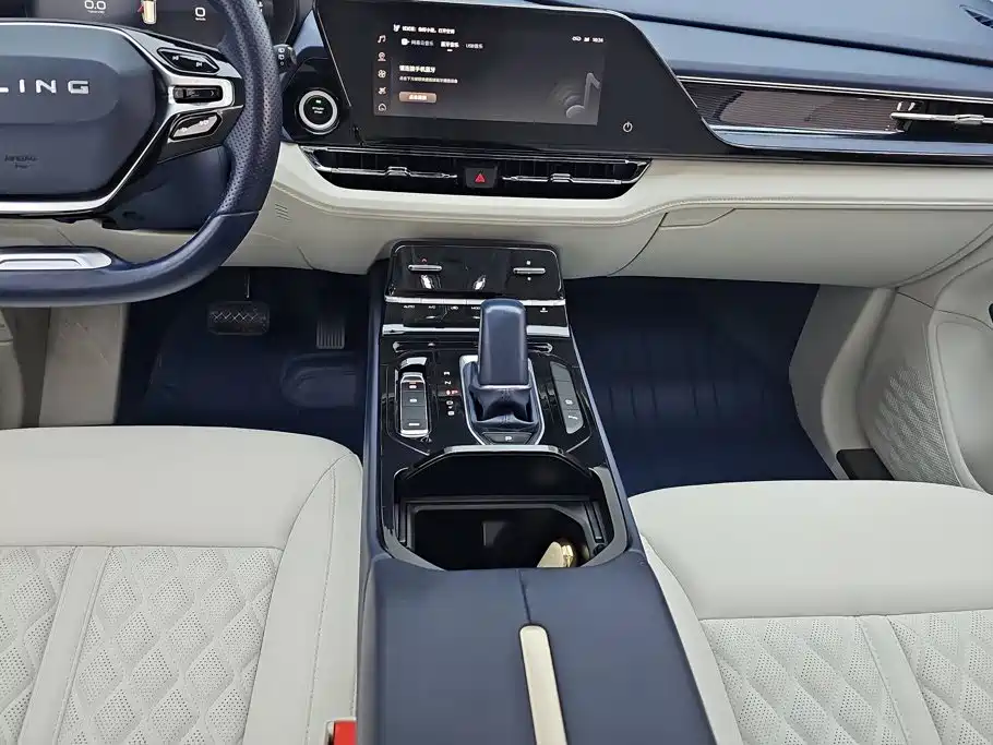 Wuling Victory — миниатюра 16