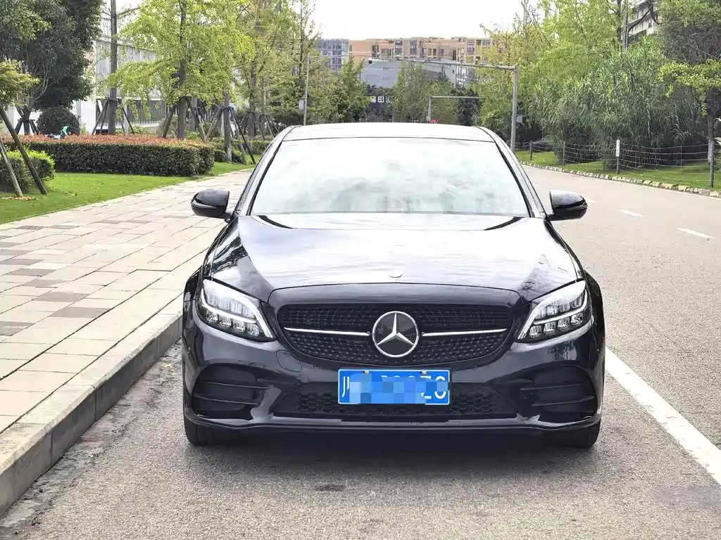 Mercedes-Benz C-Class — миниатюра 2