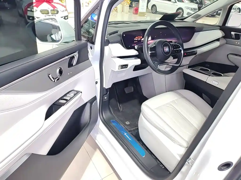 Buick GL8 Hybrid — миниатюра 16