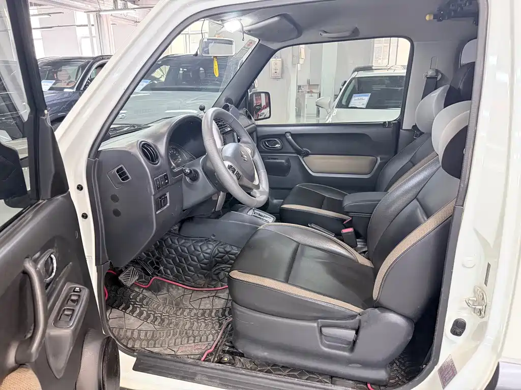 Suzuki Jimny — миниатюра 4