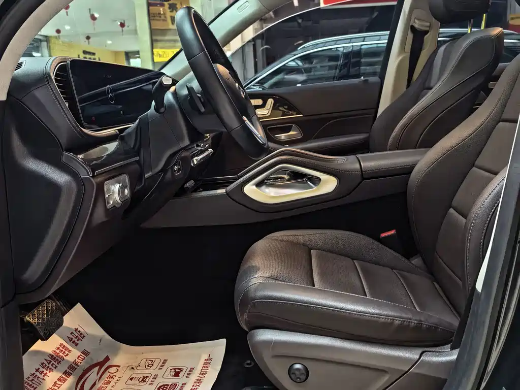 Mercedes-Benz GLE (Import) — миниатюра 4