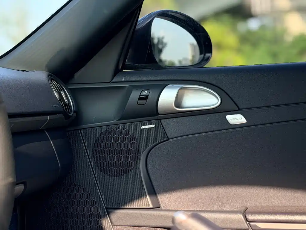 Porsche Cayman — миниатюра 12