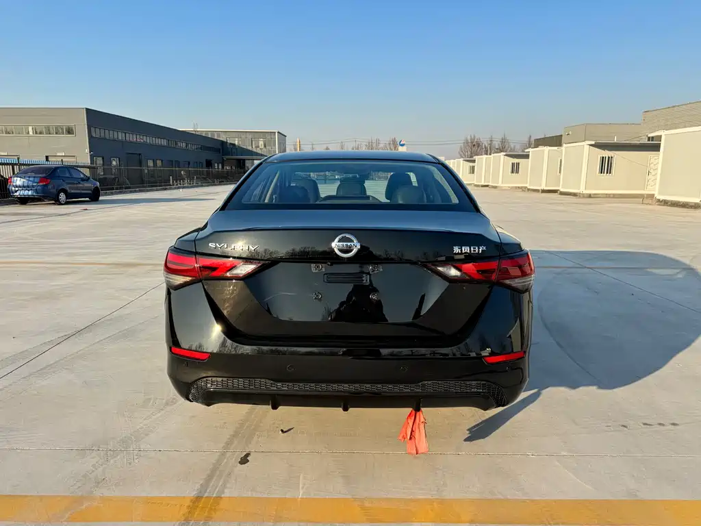 NISSAN XUAN YI