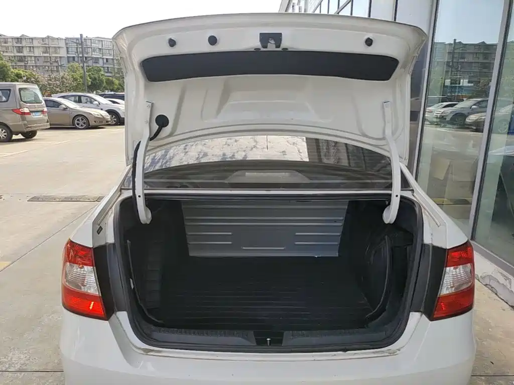 Skoda Rapid — миниатюра 19