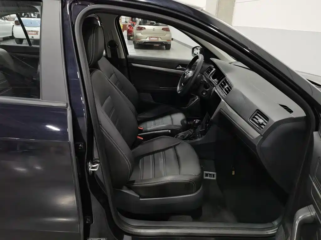 Volkswagen Lavida — миниатюра 23