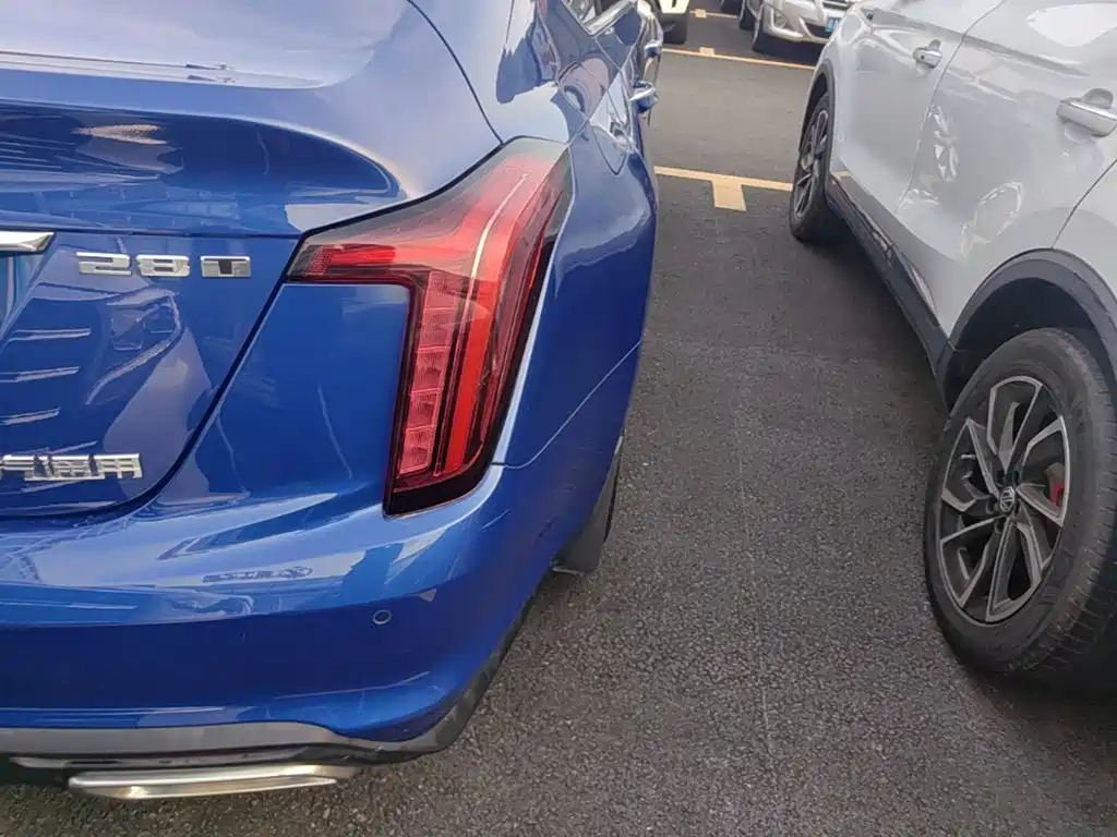Cadillac CT5 — миниатюра 8