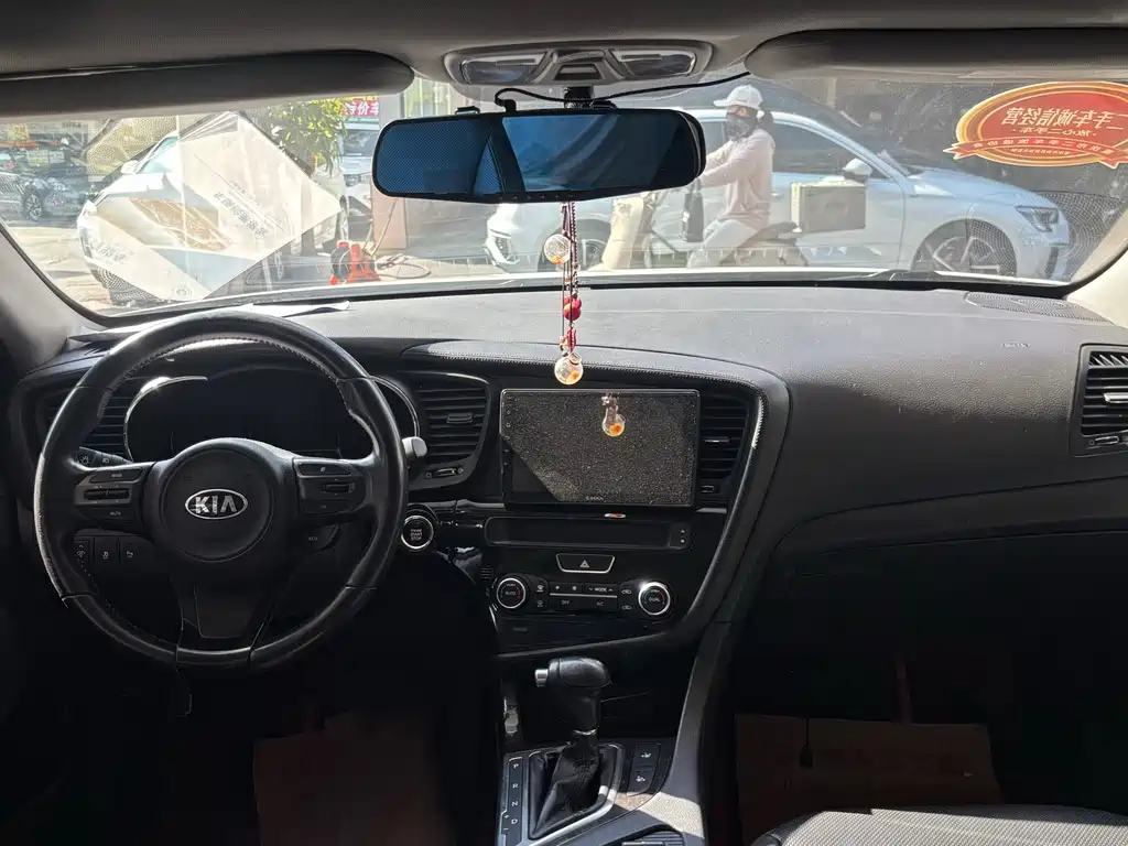 Kia K5 — миниатюра 12