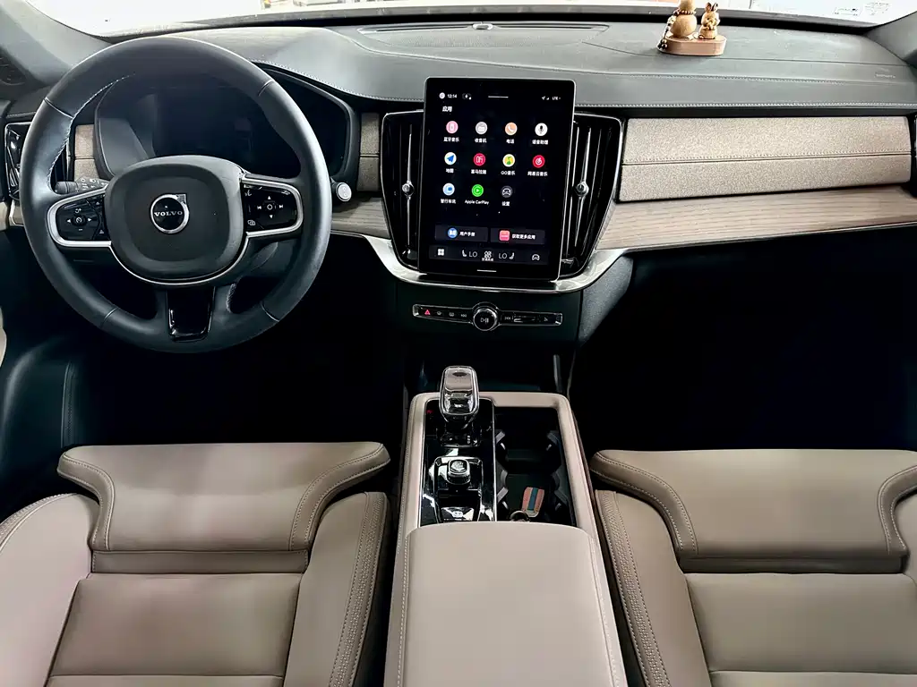 Volvo XC90 — миниатюра 6