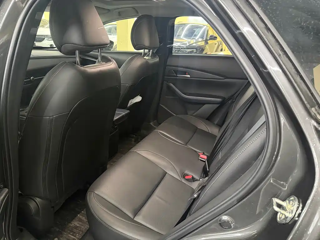 Mazda CX-30 — миниатюра 10
