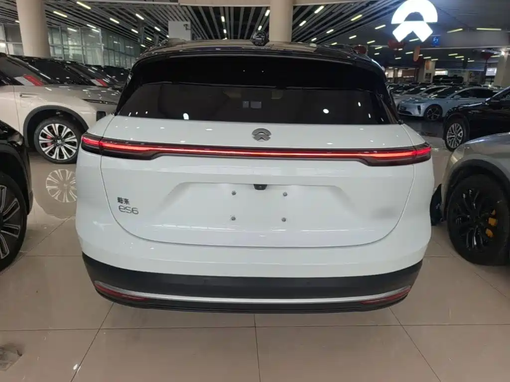 NIO ES6 — миниатюра 6