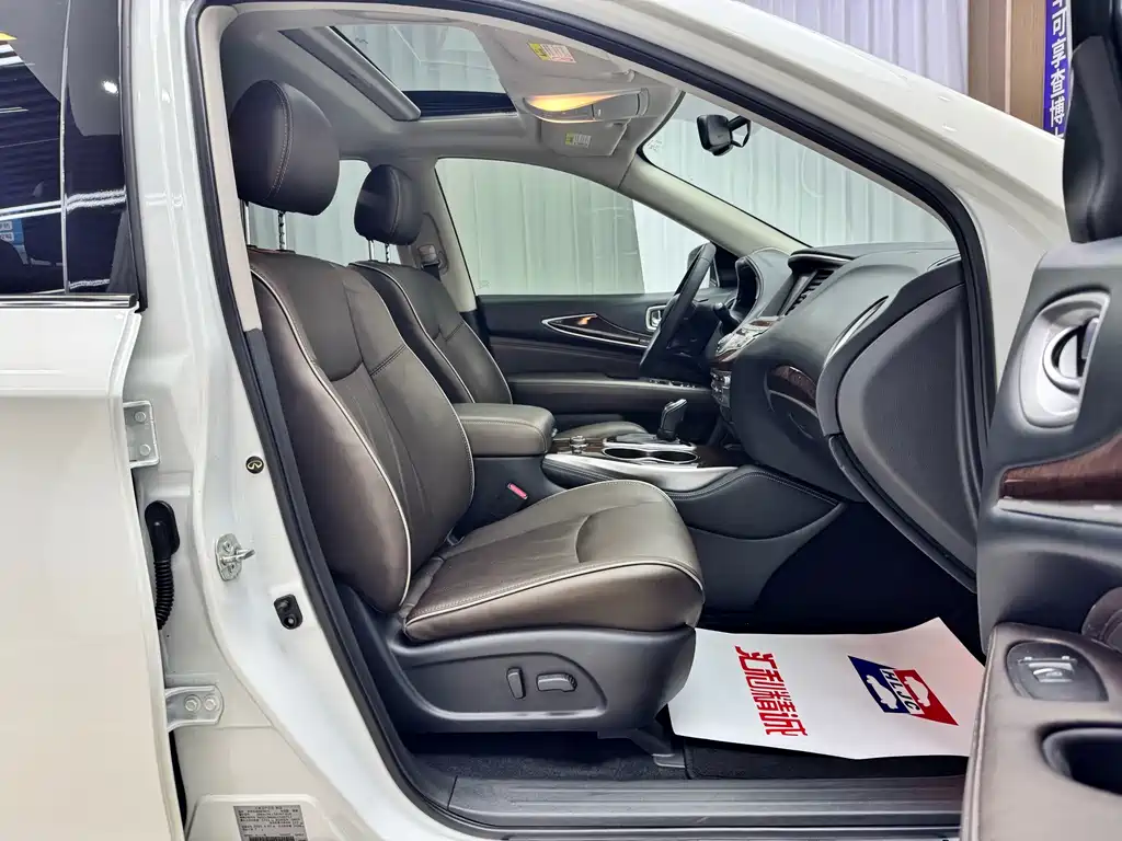 Infiniti QX60 (Import) — миниатюра 19