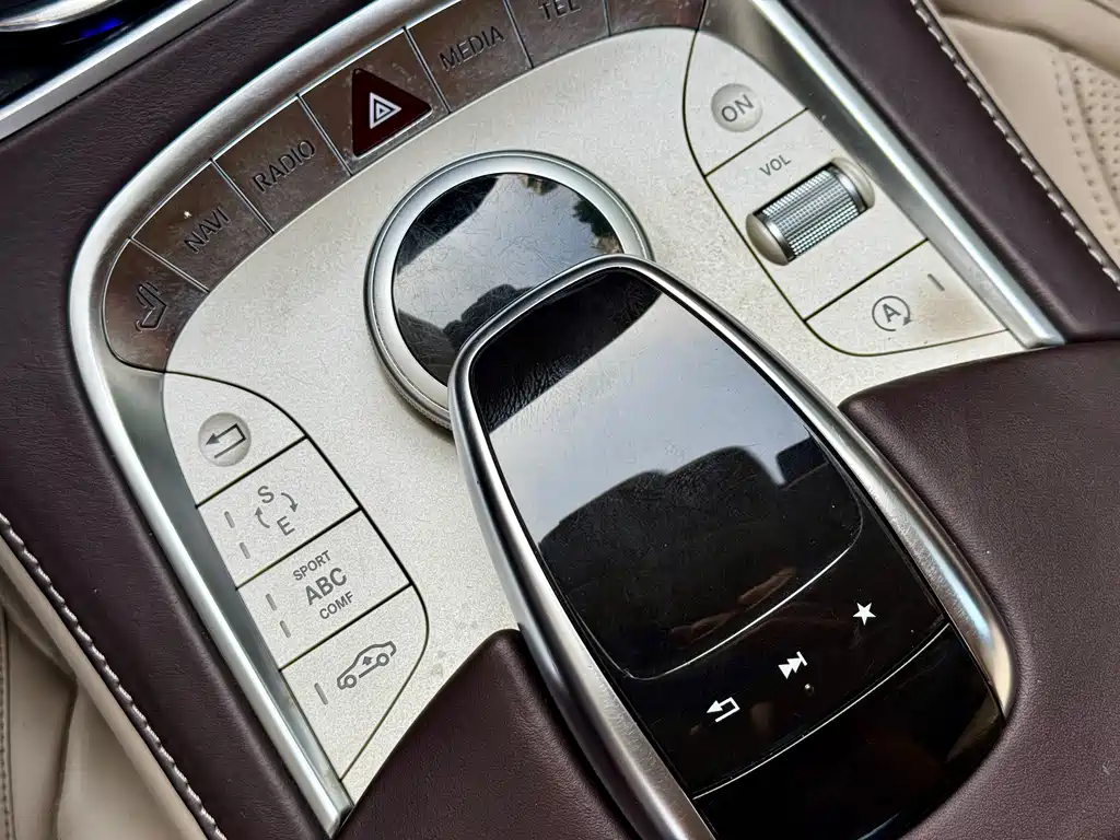 Mercedes-Benz S-Class — миниатюра 18