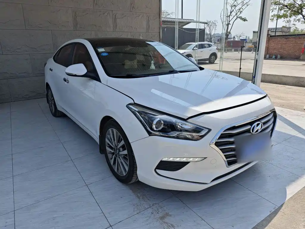Hyundai Mistra — миниатюра 4