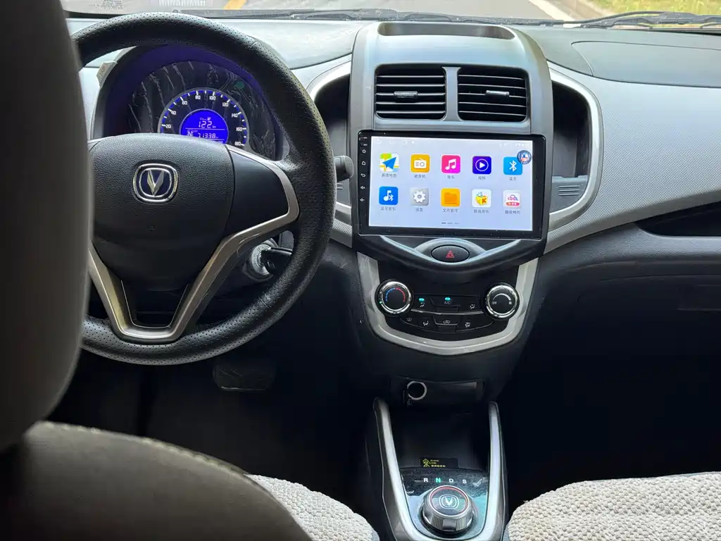 Changan Benben E-Star — миниатюра 14