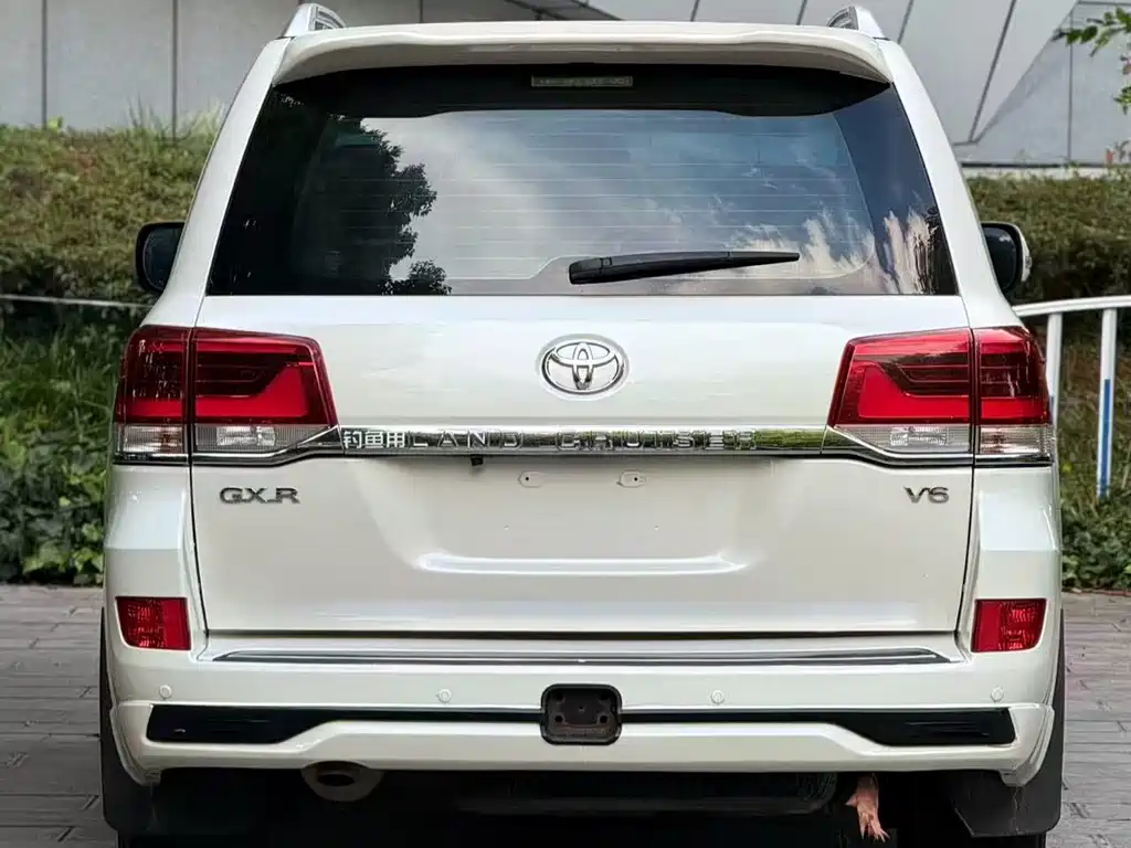 Toyota Land Cruiser — миниатюра 8
