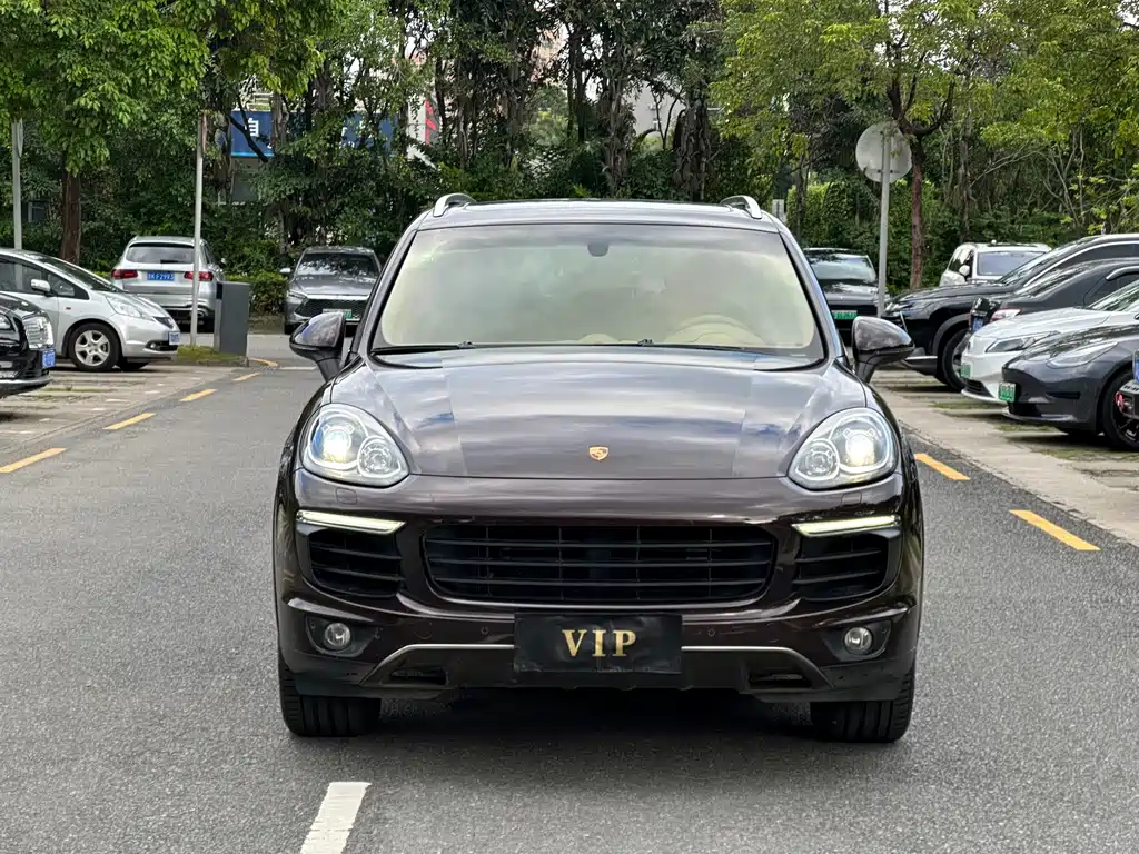Porsche Cayenne — миниатюра 2