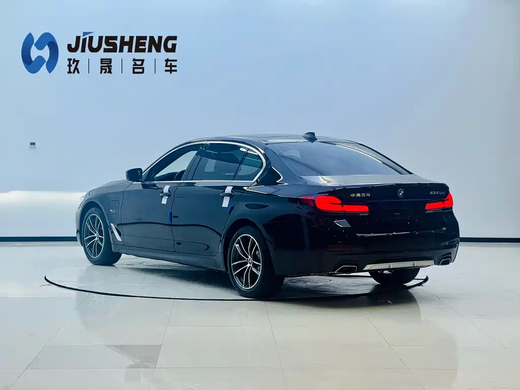 BMW 5 Series 5 2022 535Le M Sport
