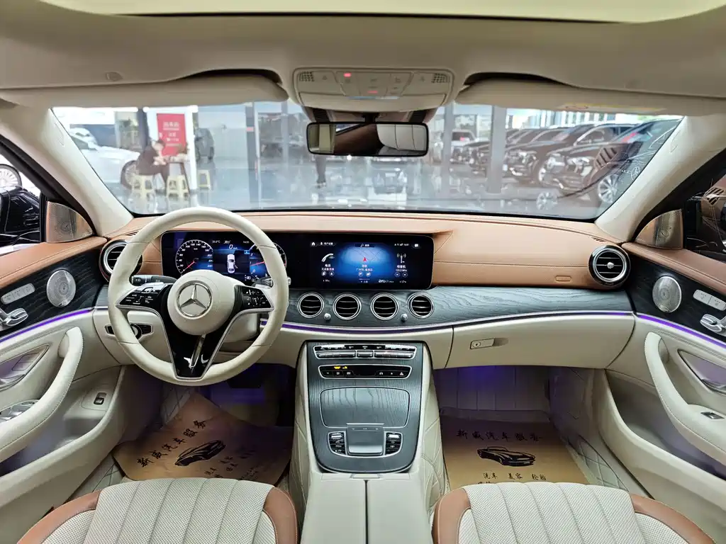 MERCEDES-BENZ E CLASS