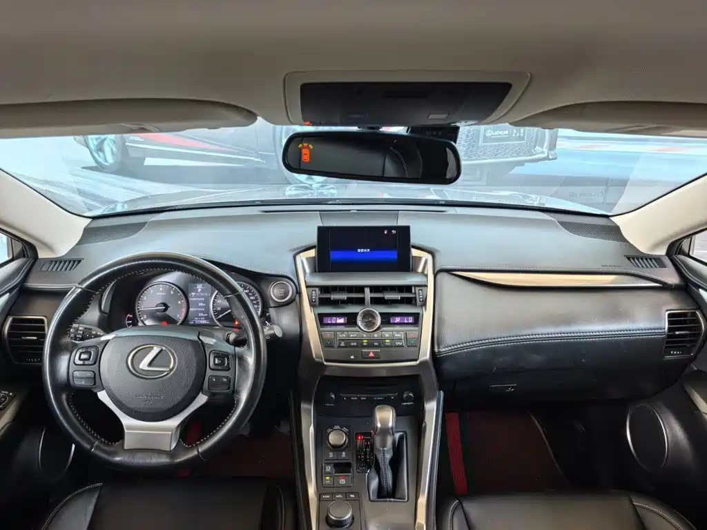 Lexus NX — миниатюра 4