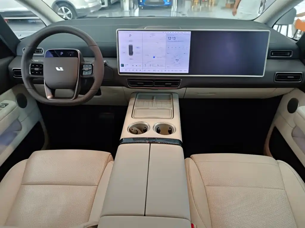 Li Auto Li MEGA — миниатюра 18