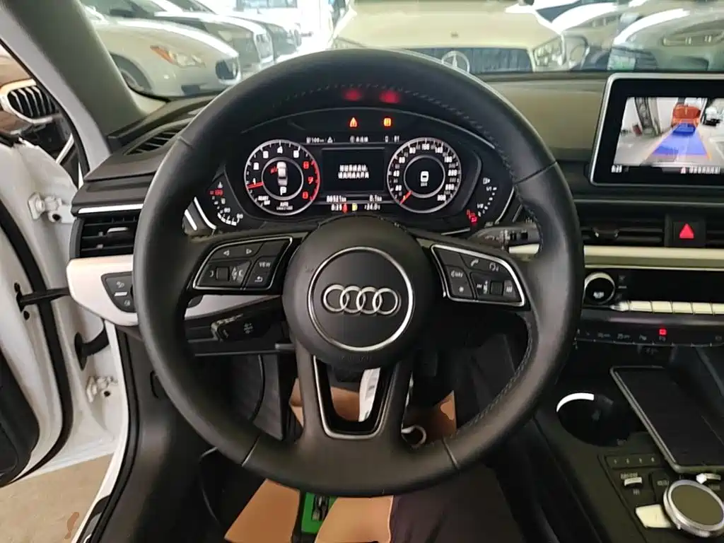 Audi A4L — миниатюра 11