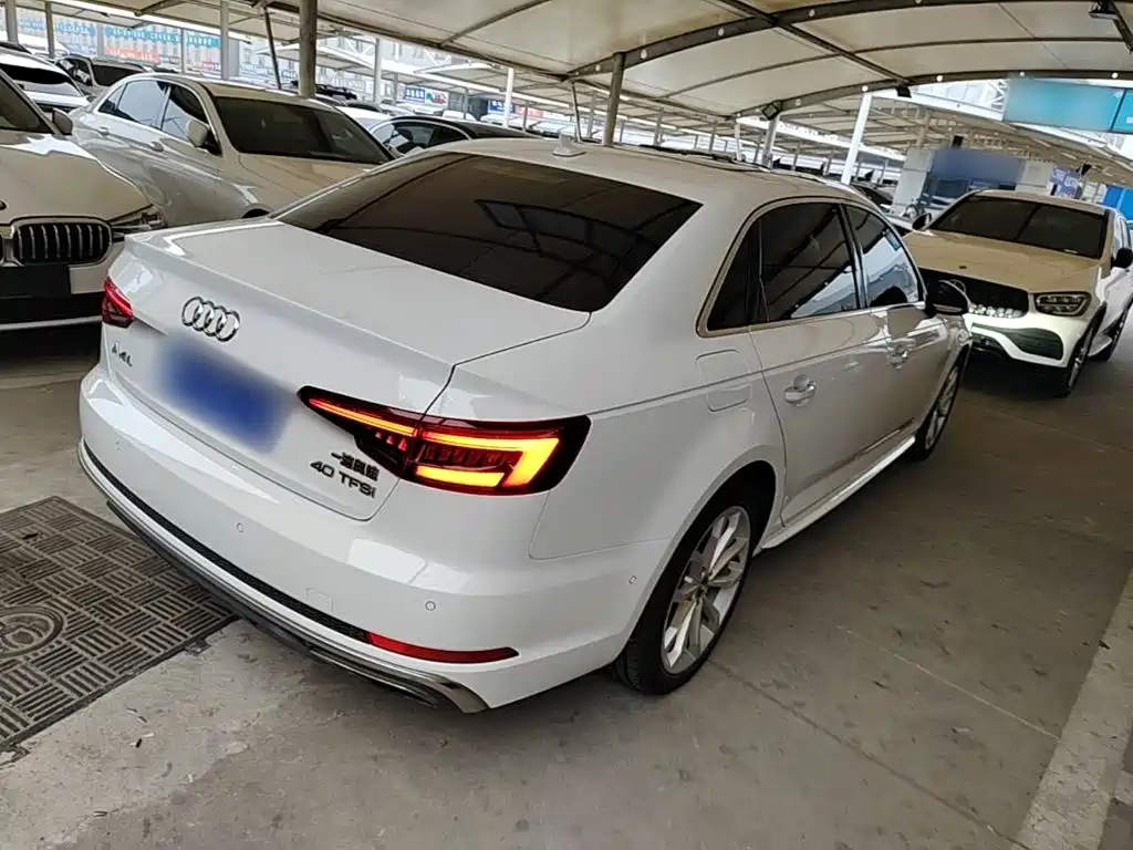 Audi A4L — миниатюра 7