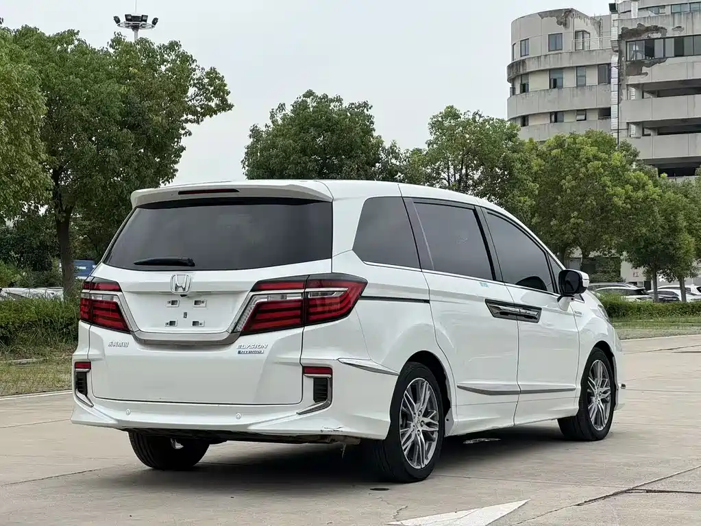 Honda Elysion — миниатюра 4